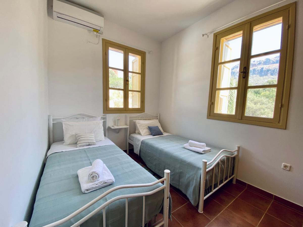 To Petrino Apartment Meyísti