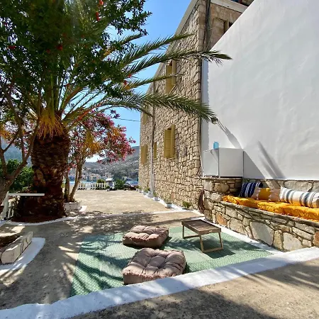 To Petrino Apartment Megisti Exterior photo